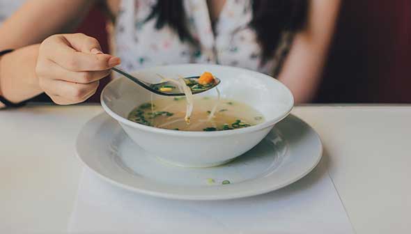 夕食抜き６時間ダイエットで激しい食欲がおさまるかも パレオな男