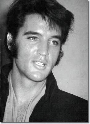 Elvis Presley www.thebrighterwriter.blogspot.com