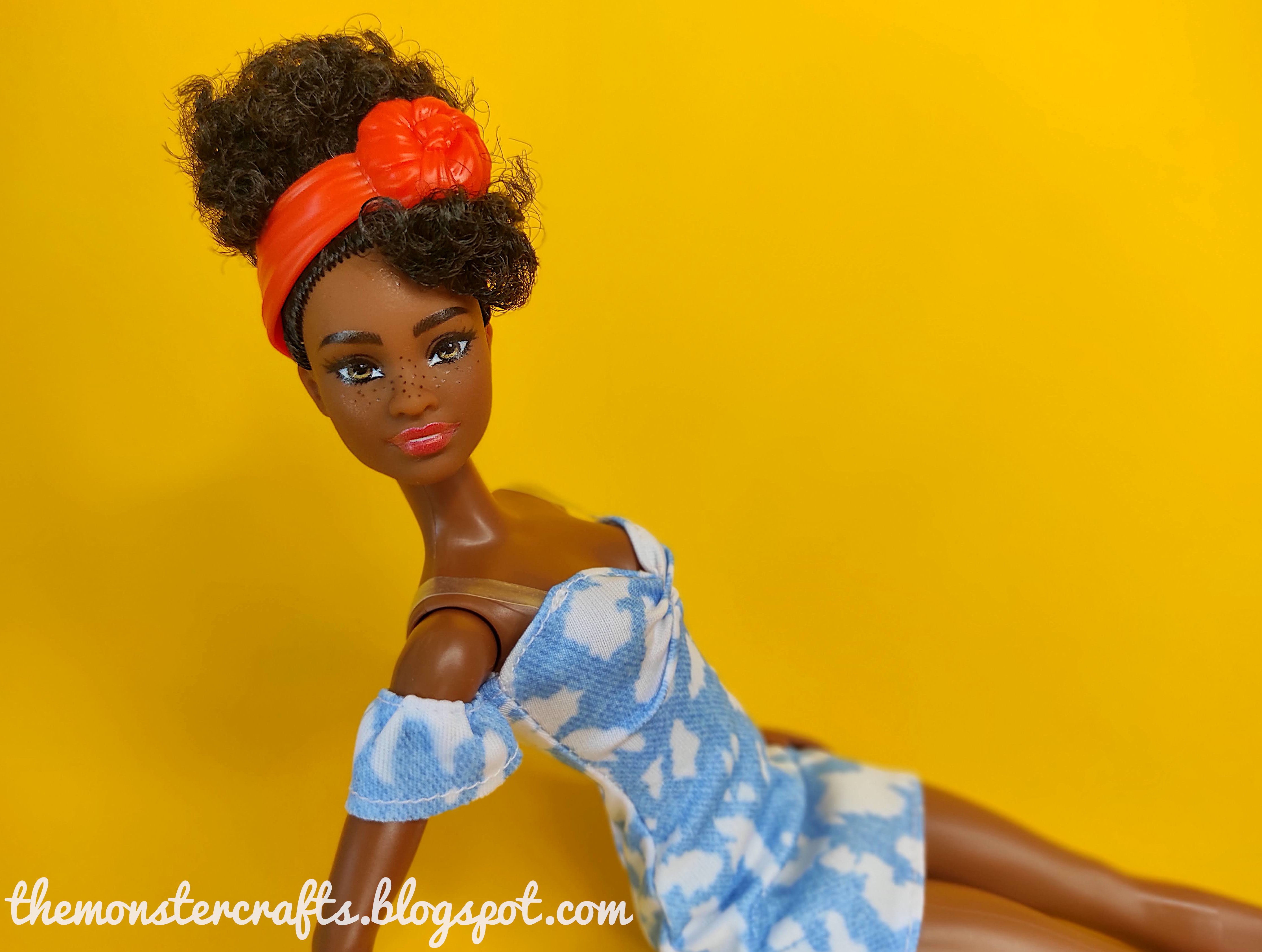 New doll: Barbie Fashionista 185 (curly hair and freckles)