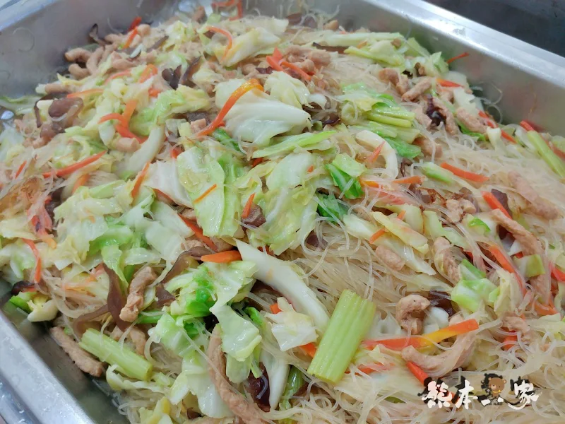 苗栗特色料理｜飛牛餐廳｜牧場起司酥、鮮奶饅頭酥好吃-還有素食、單點、團體合菜選擇