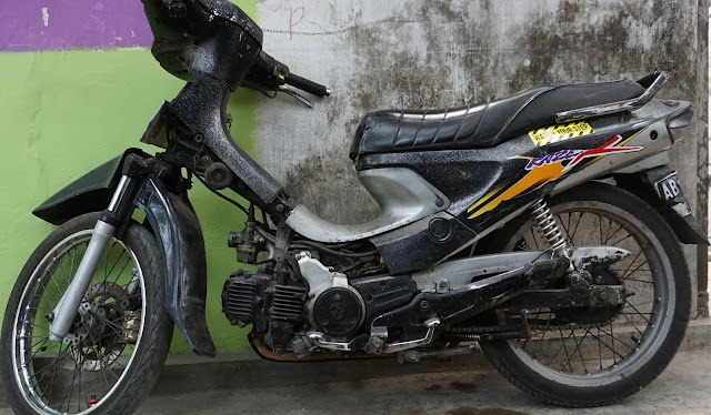 Jual beli motor bekas - dijual motor kawazaki kaze