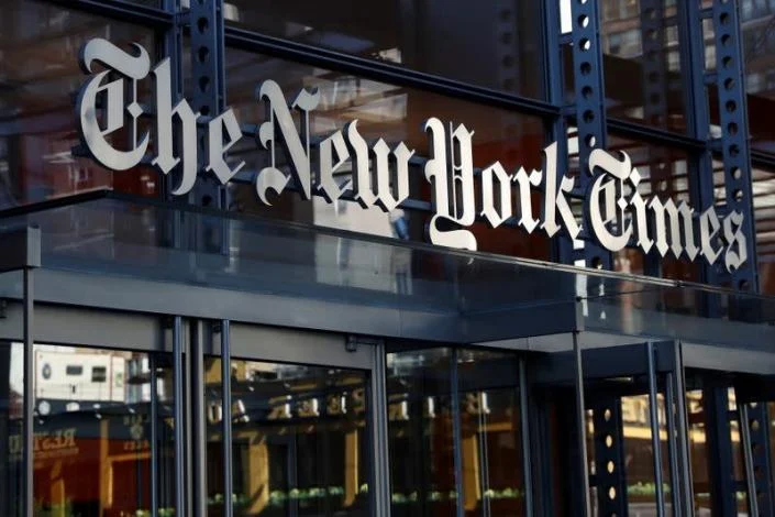 O juiz bloqueia temporariamente o New York Times de publicar materiais do Projeto Veritas