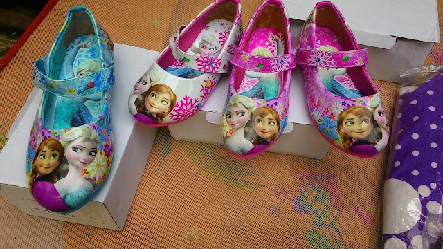 Sepatu anak Frozen
