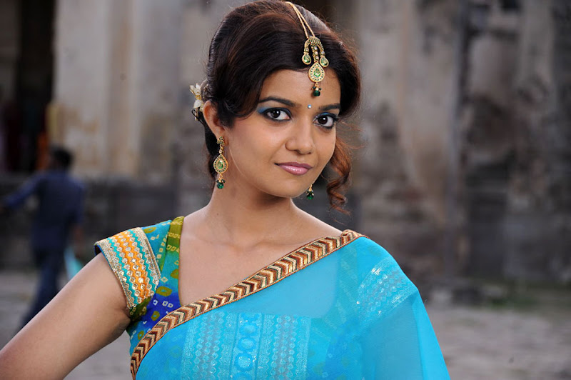 Swathi Actress Stills glamour images