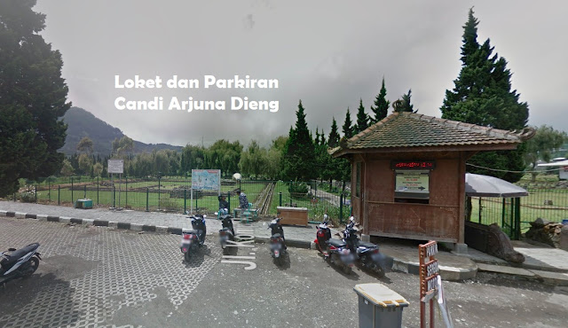 area parkir dan loket candi Dieng