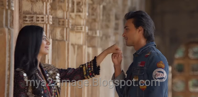 Loveyatri movie HD image 0f Aayush Sharma and Warina Hussain hand in hand