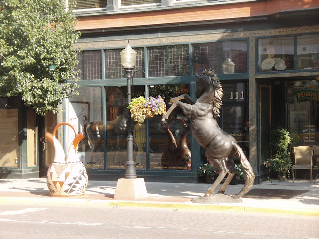 Statue of a rearing horse