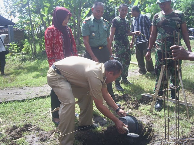 KORAMIL 02 NGUTER BERSAMA MASYARAKAT DS. GUPIT REHAB RUMAH TIDAK LAYAK HUNI