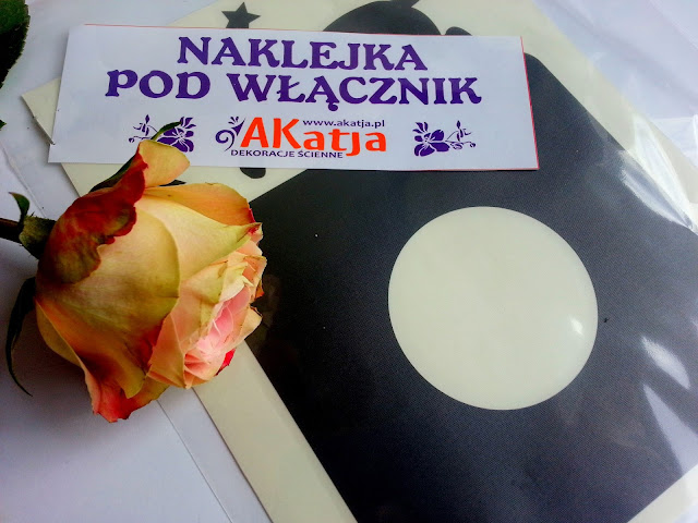 akatja naklejka