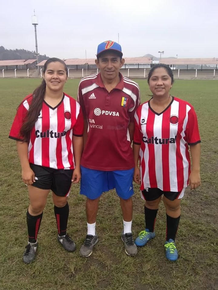 APURE: Entrenador apureño Daniel Guillen debutó en torneo Femenino en Perú