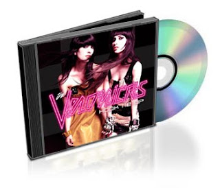 CD: The Veronicas - Hook Me Up