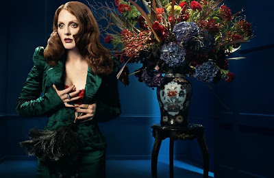 Julianne Moore Naked for Vanity Fair Photoshoot