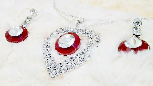 Silver And Red Crystal Set