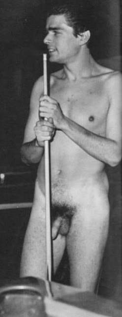 vintage-nudist-males-347.jpg