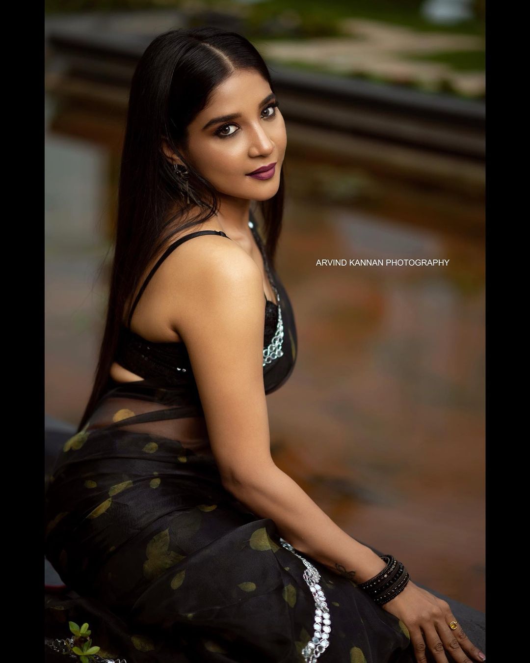 Actress Sakshi Agarwal Latest Hot Photoshoot in Black Saree