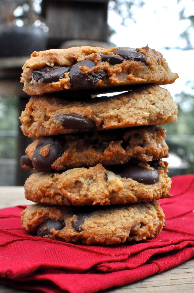 #Paleo Dark Chocolate Chip Walnut Cookies