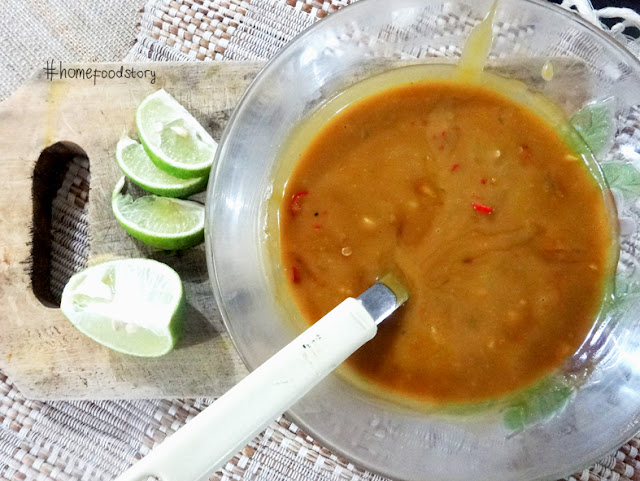 Indonesian Spicy Peanut Sauce Cheating Recipe || homefoodstory.blogspot.com
