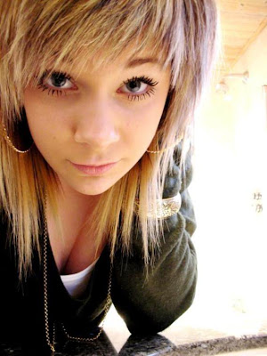 crazy emo hairstyles. Emo girls hairstyle