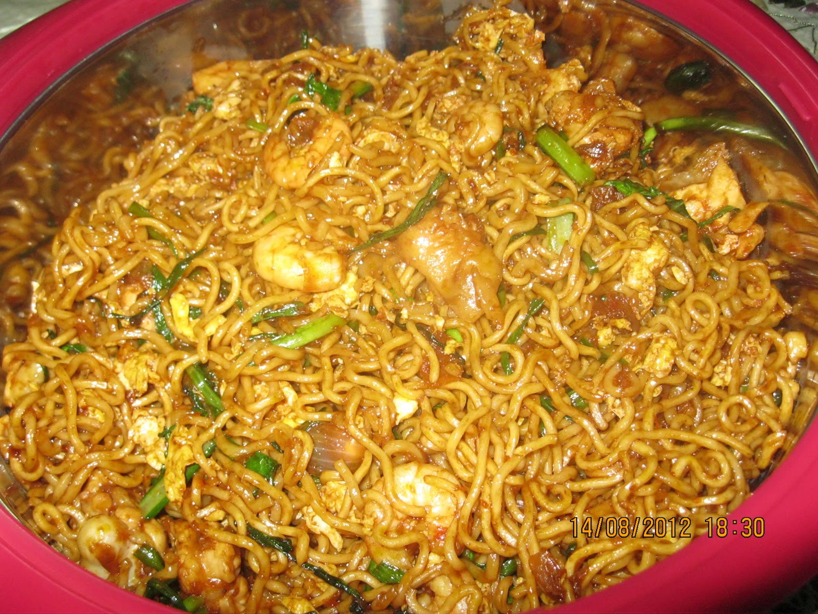 RESEPI CIKGU ANI: MAGGIE GORENG