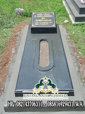 Makam Batu Granit