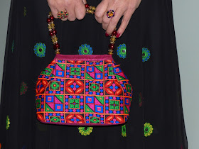 Ethnic style embroidered evening bag 