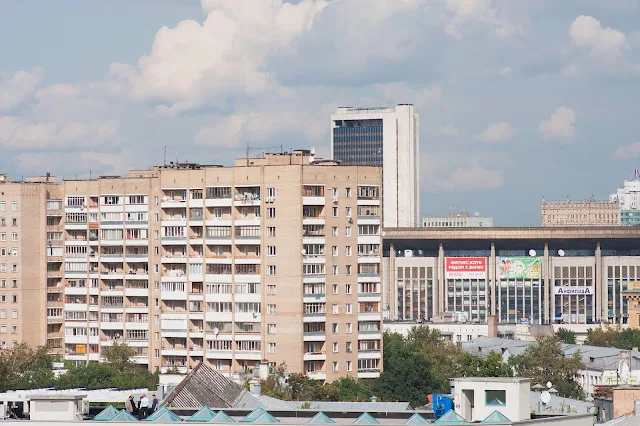 вид с крыши жилого дома на улице Малая Дмитровка