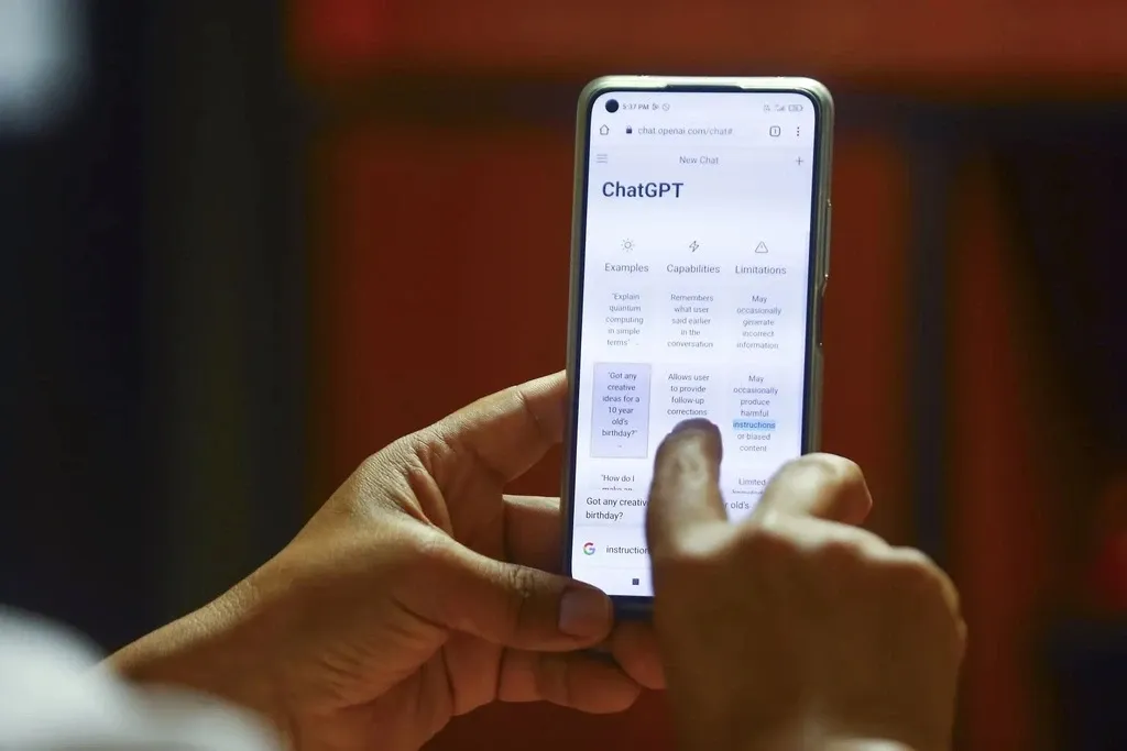 Ông chủ ChatGPT 'biến chất'