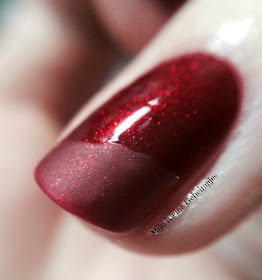 OPI Red Fingers And Mistletoes