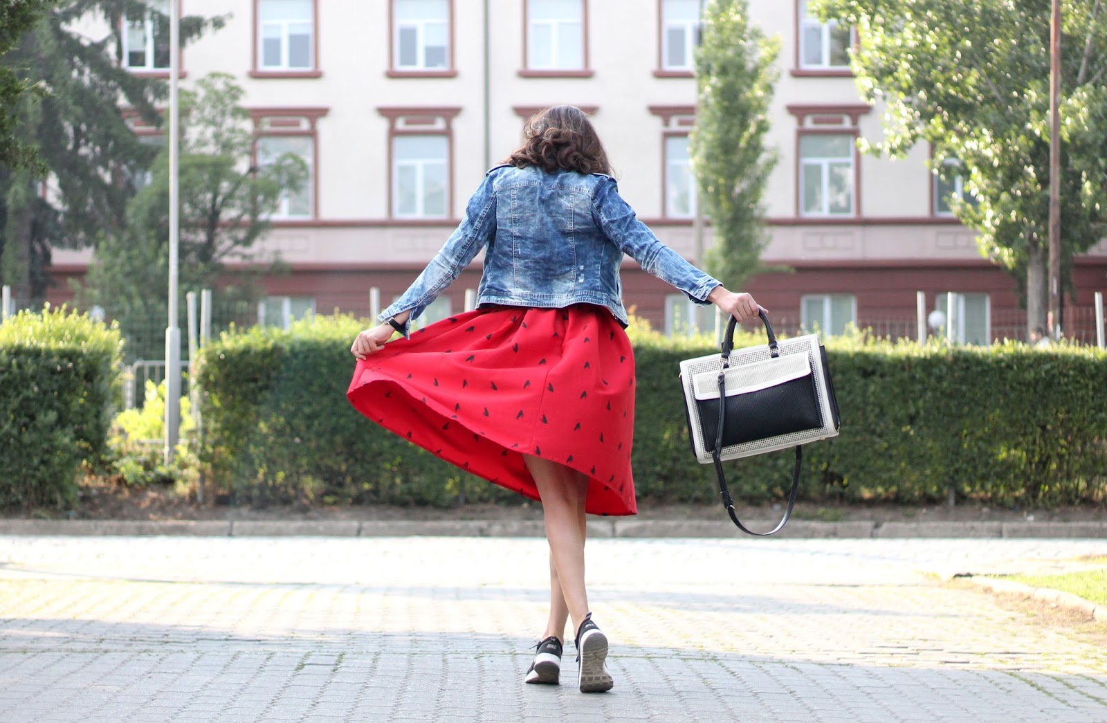 red midi skirt by Romwe on www.quitealooker.com