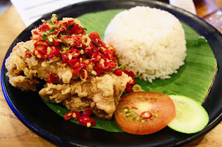 Resep Ayam Geprek Sambal Matah yang Pedas Mudah dan di Jamin Enak