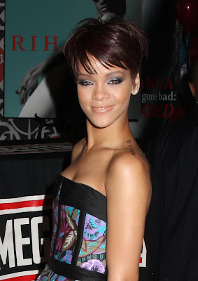 Rihanna Hairstyles Image Gallery, Long Hairstyle 2011, Hairstyle 2011, New Long Hairstyle 2011, Celebrity Long Hairstyles 2054