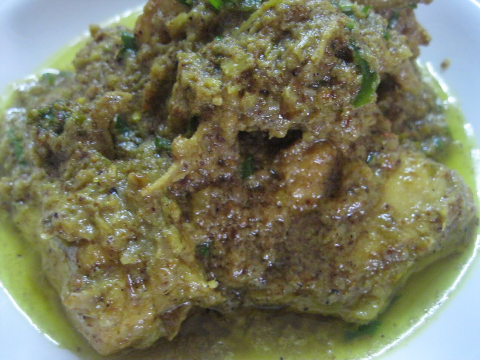 Dari Dapur Maklong: Rendang Ayam Telur