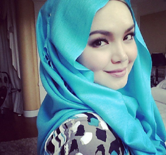  Gambar Siti Nurhaliza Disalahguna Untuk Lariskan Produk 