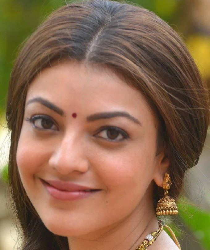 Gorgeous Tamil Girl Kajal Aggarwal Without Make Real Face Closeup