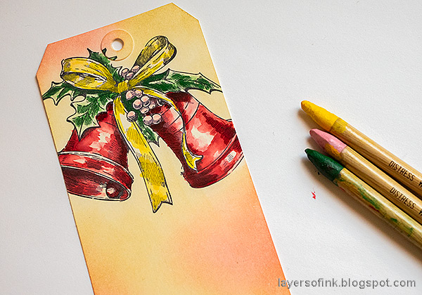 Layers of ink - Christmas Bells Tag Tutorial by Anna-Karin Evaldsson. Color with Distress Watercolor pencils.