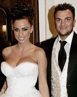 Katie Price begs Peter Andre to take her back