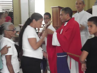 Resultado de imagen para beso de la cruz