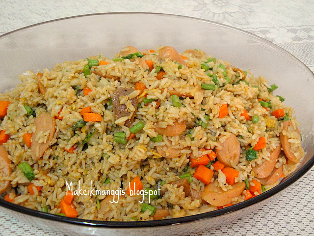 Jom masak, jom makan makan: Nasi Goreng Sosej Ayam 