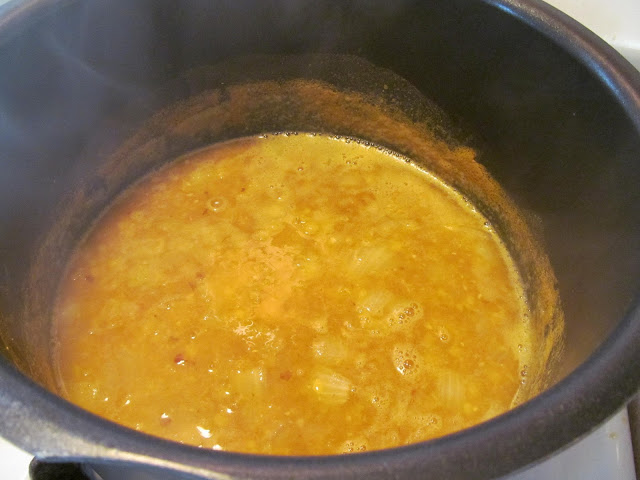 thoroughly cooked masoor daal in a pot