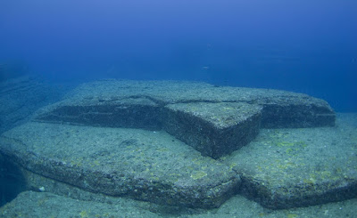 the turtle rock, yonaguni