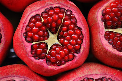 pomegranate vitamins