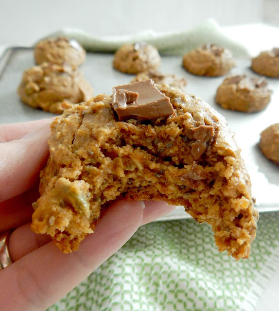 Sweet Potato Dark Chocolate Protein Cookies....the perfect morning breakfast or afternoon snack.  With 6 grams of protein they are enough to keep you full, yet are not full of refined sugar.  Also a great after school snack for kids! (sweetandsavoryfood.com)