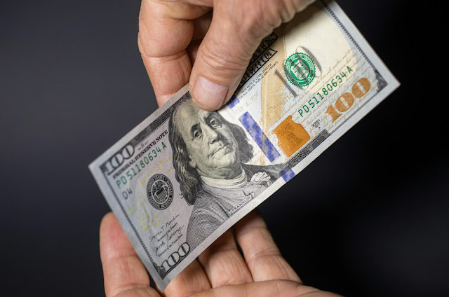 How to Turn $100 Into $1,000 in 2025: 5 Smart (and Legal) Ways