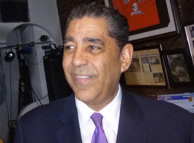 Espaillat y otros congresistas  piden aprobar moratoria de 90 días para evitar desalojos a comerciantes por  crisis de coronavirus