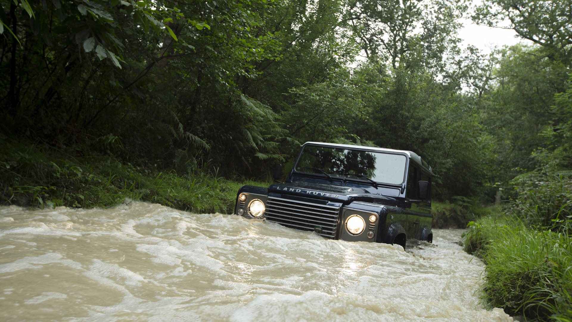 Land Rover Defender Off Road Wallpapers Wallpaper