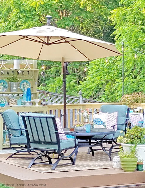 deck with a coastal decor