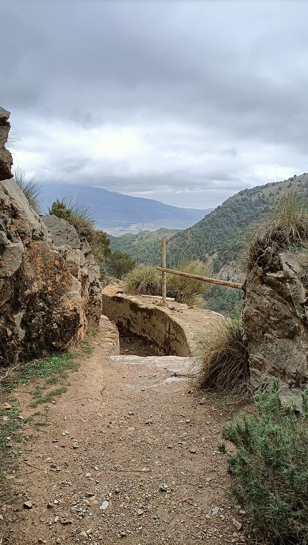 Senderismo: ruta Hidroeléctrica en Laujar de Andarax
