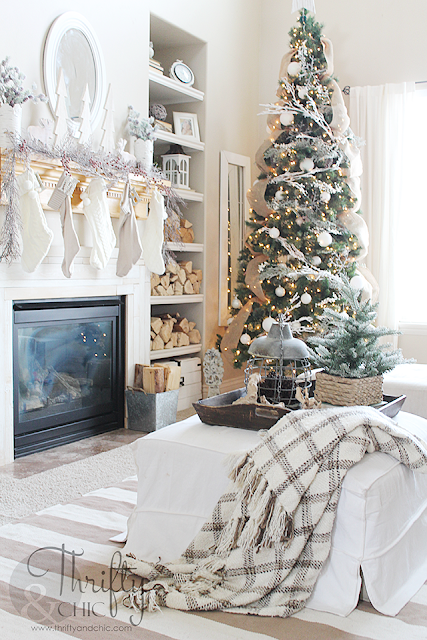 Christmas farmhouse and cottage decor and decorating ideas for the living room. Christmas living room tour fixer upper style