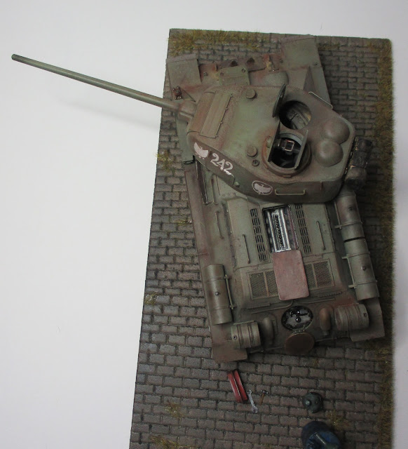 Italeri T34 tank built, painted and weathered