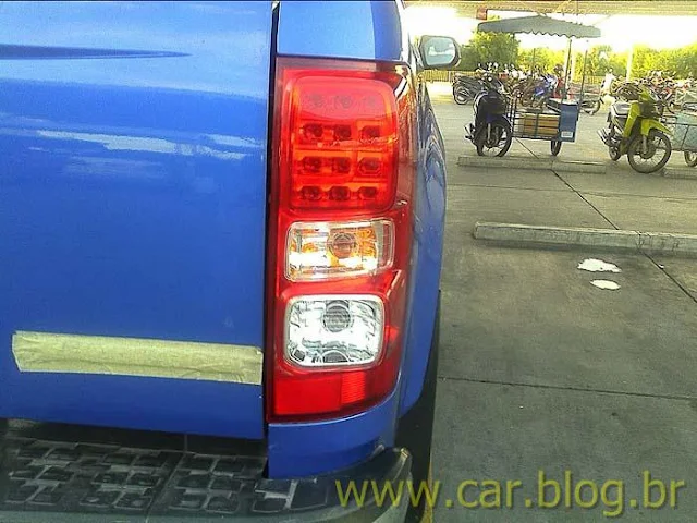  Nova Chevrolet S-10 2012 - lanternas traseiras